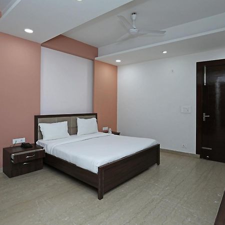 Hotel O Sainik Inn Lucknow Buitenkant foto